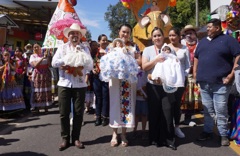 Carnaval en la Tenencia de Apo del Rosario