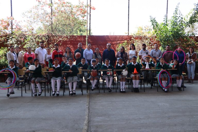 Impulsando la Educación y el Deporte en Nuestras Comunidades