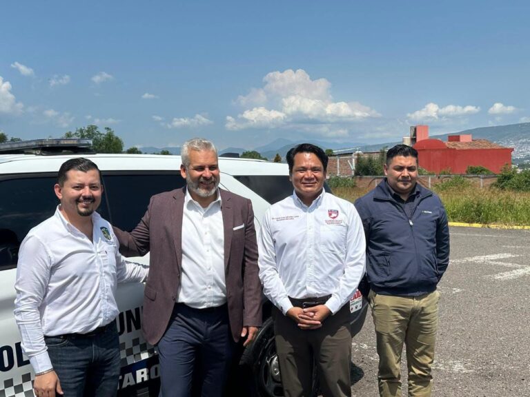 Tancítaro fortalece su equipamiento para la seguridad